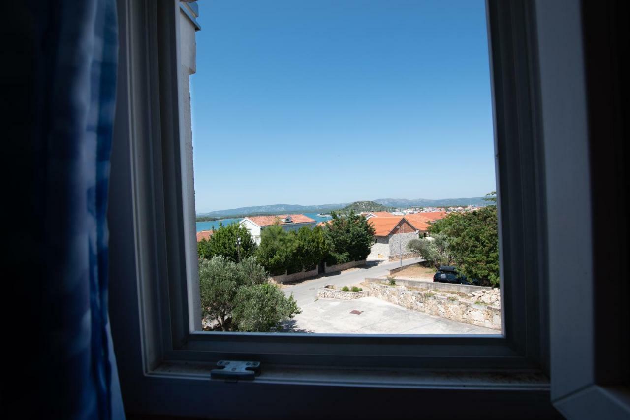 Apartments Roko I Niko Murter Exterior photo